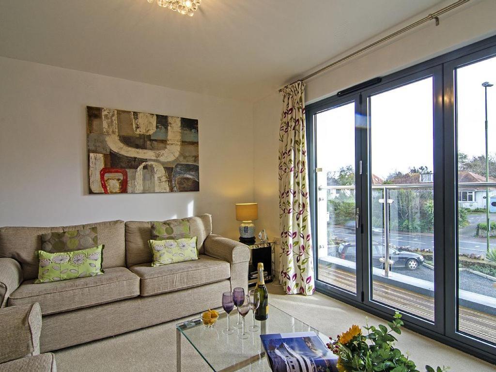 Beaches - South Sands Beach House Торки Экстерьер фото