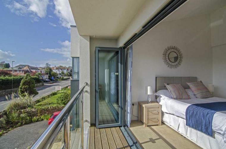 Beaches - South Sands Beach House Торки Экстерьер фото
